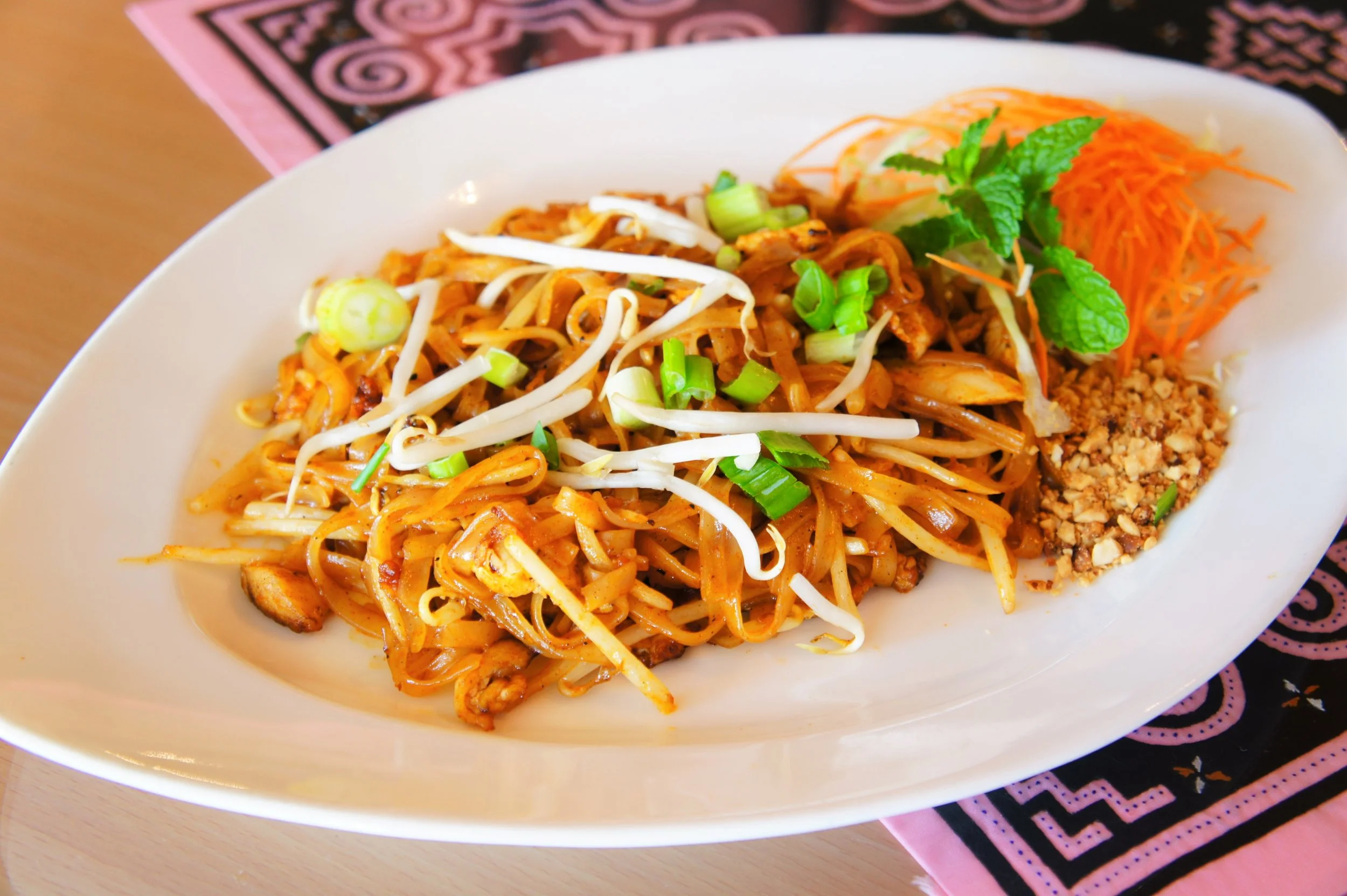 Mom Can Cook Thai Kitchen in Santa Clarita, CA