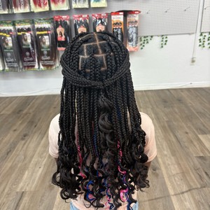 Cinnamon’s Beauty Lounge in Fort Walton Beach, FL