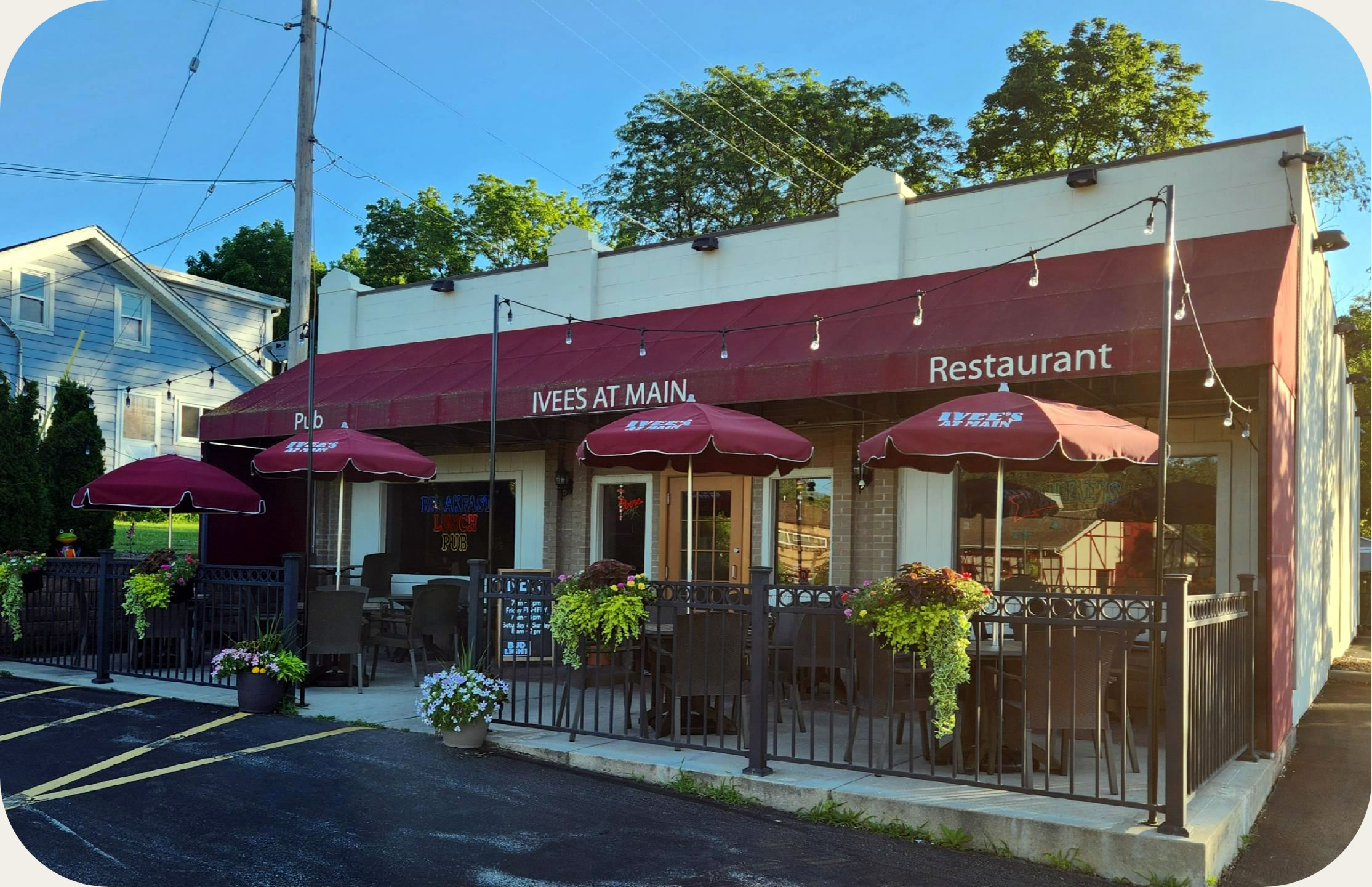 Ivee's at Main in Germantown, WI