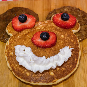 Rezzy's Perfect Pancakes Food Truck in Winterville, NC (6)