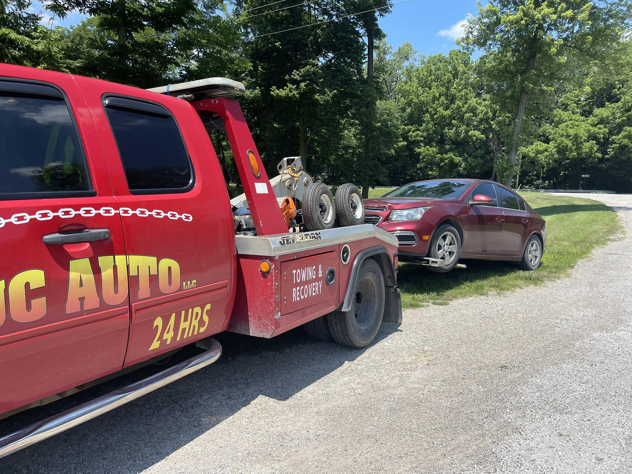 JC Auto Towing in Brazil, IN