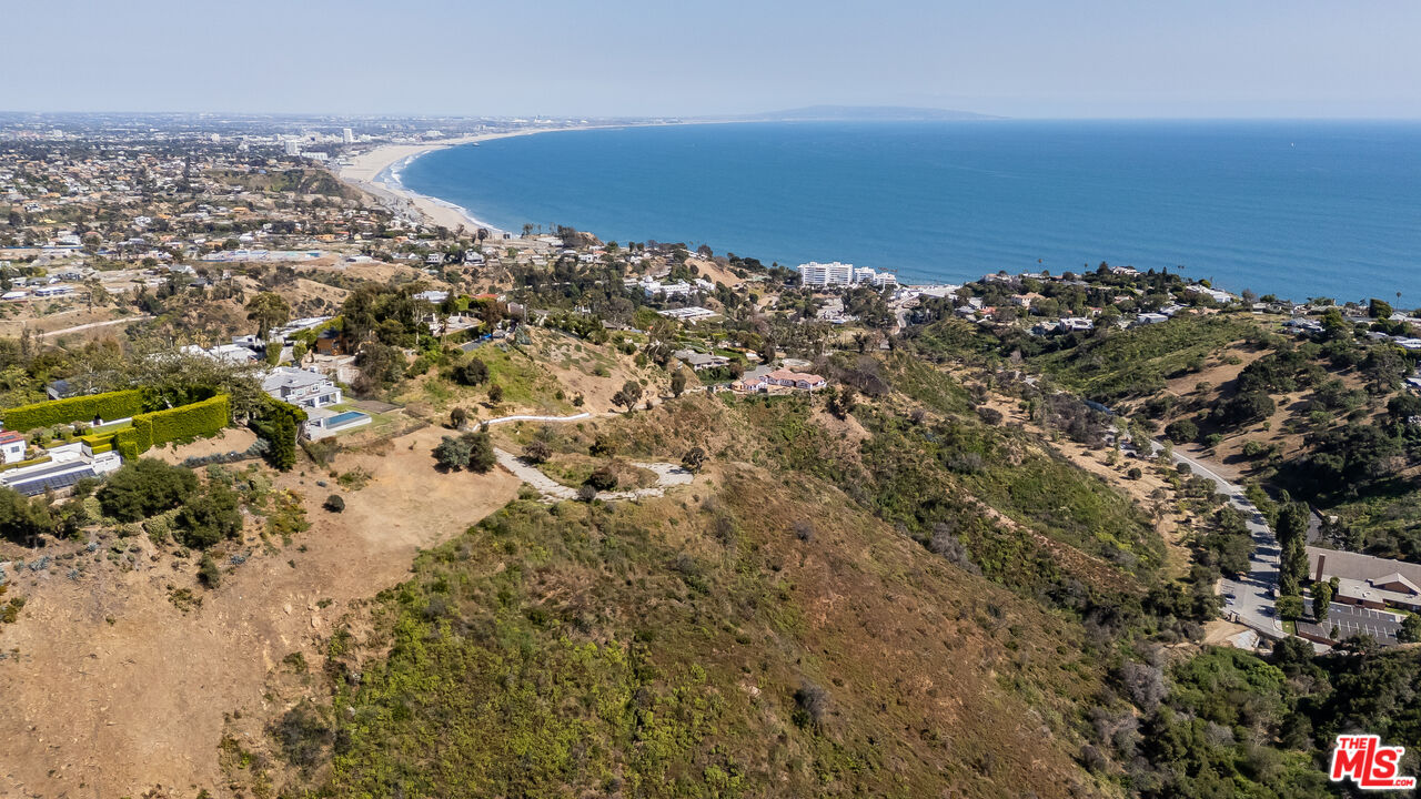 Amalfi Estates in Pacific Palisades, CA (2)