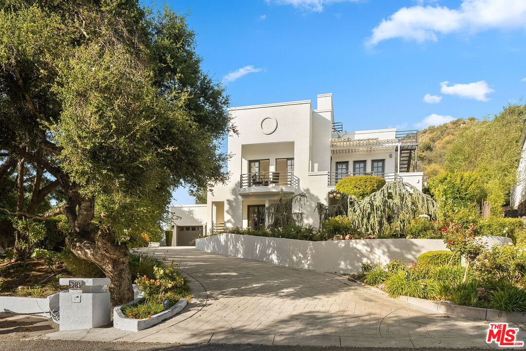Amalfi Estates in Pacific Palisades, CA (3)