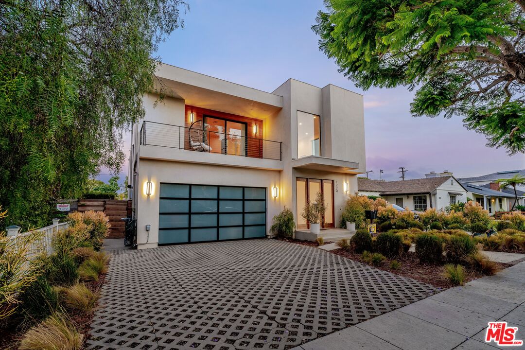 Amalfi Estates in Pacific Palisades, CA (4)