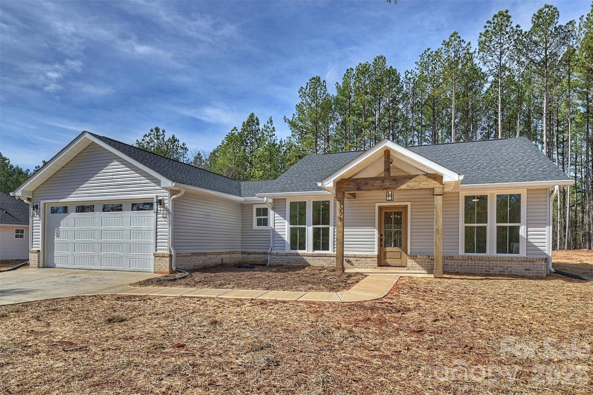 The Alexander Realty Group | Compass | Lake Norman, Davidson & Charlotte Real Estate | Michelle Alexander Hovey, REALTOR in Davidson, NC (4)