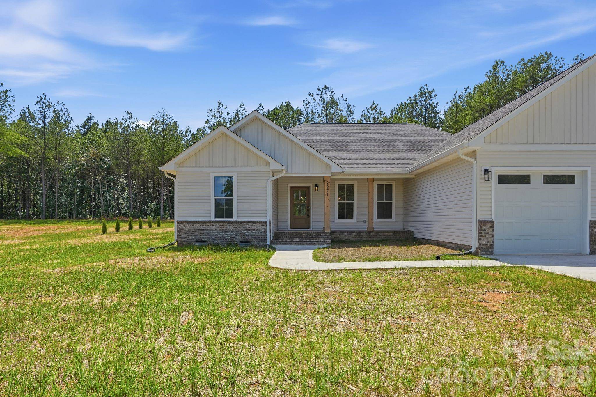 The Alexander Realty Group | Compass | Lake Norman, Davidson & Charlotte Real Estate | Michelle Alexander Hovey, REALTOR in Davidson, NC (6)