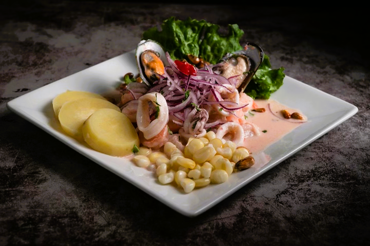 Mi Cultura Colombian Peruvian Cuisine in Palm Desert, CA (2)