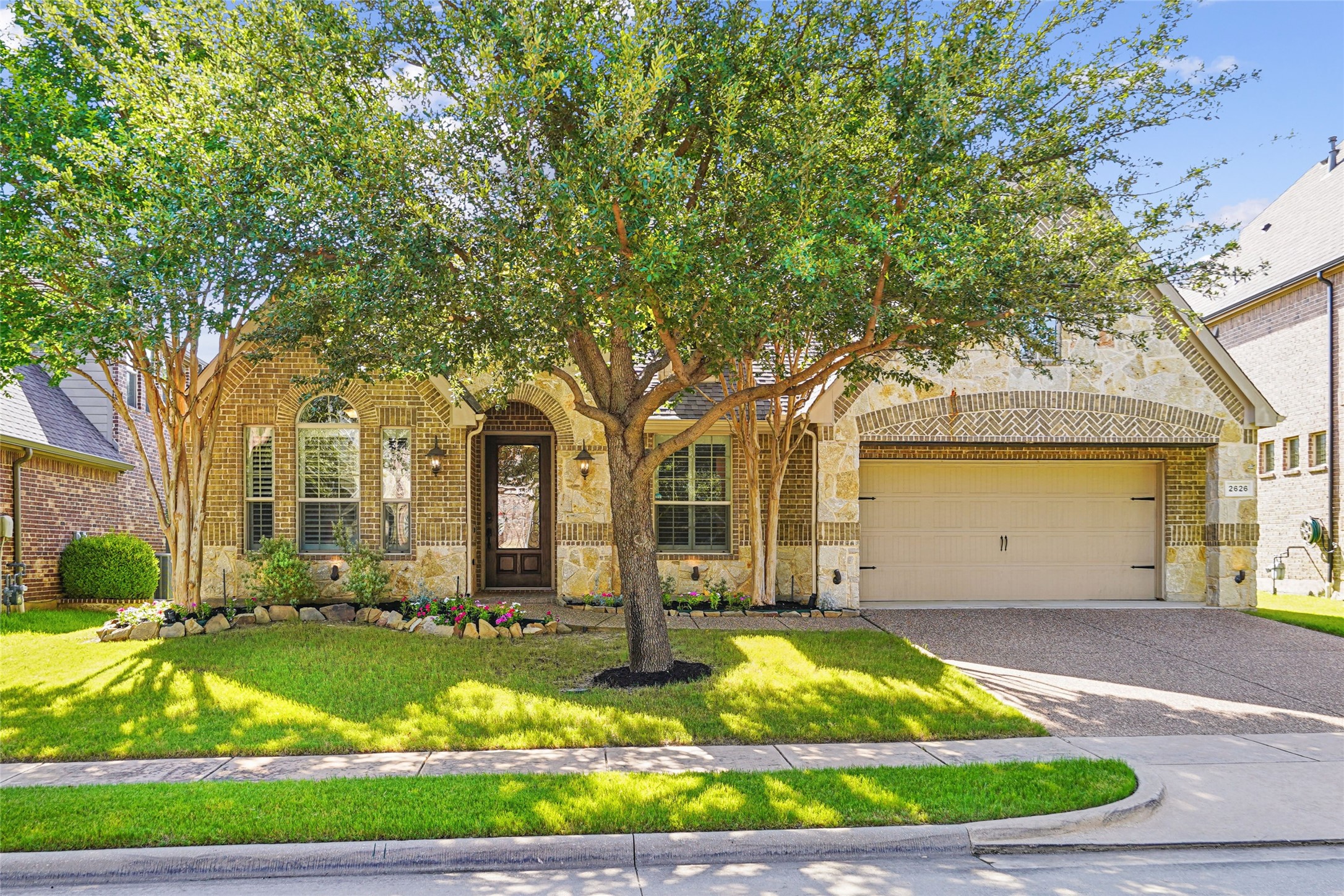 Vivian Real Estate Group | Trophy Club, Southlake, Westlake, and DFW, TX Realtors in Southlake, TX