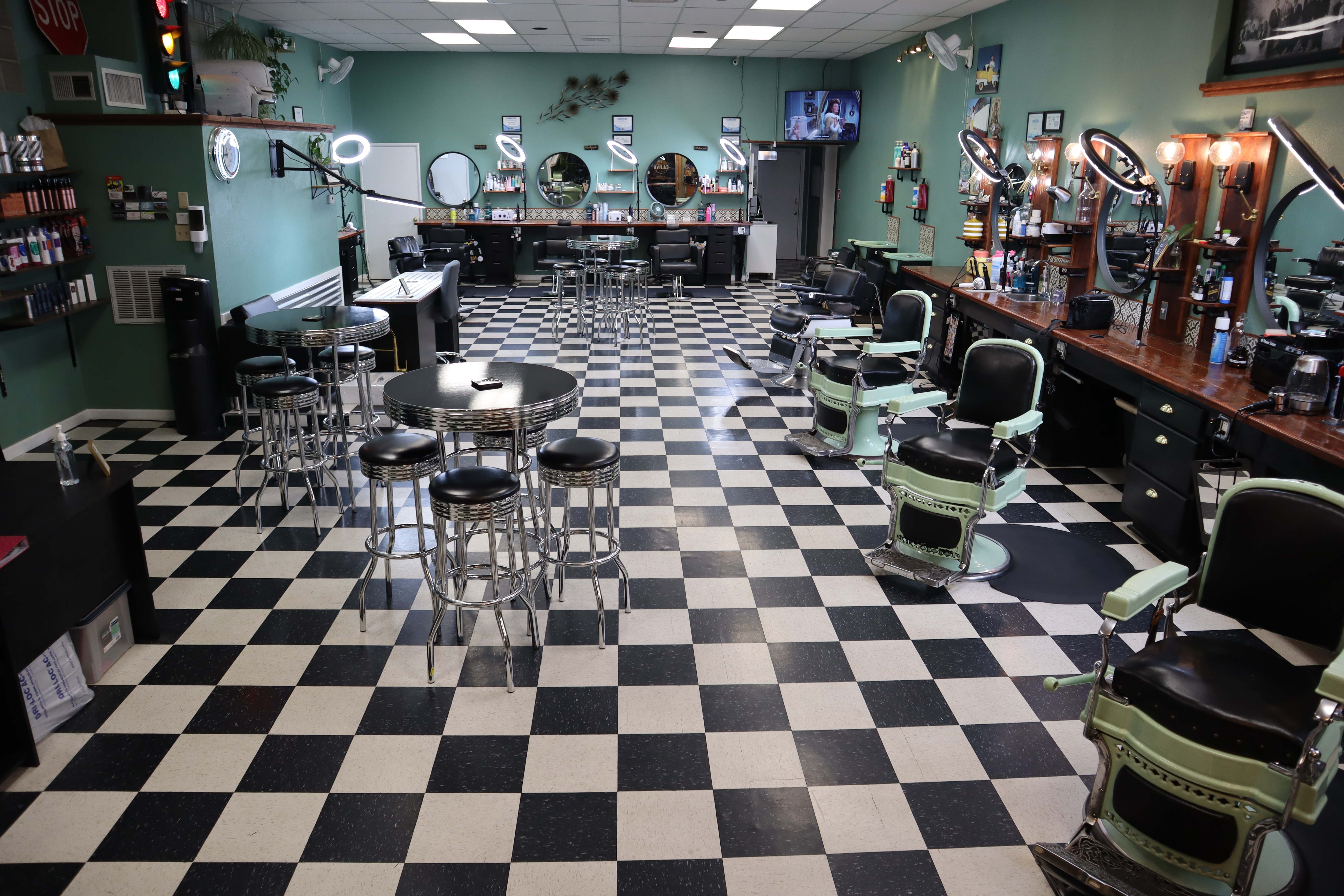Avila's Barbershop and Salon in Merced, CA (2)