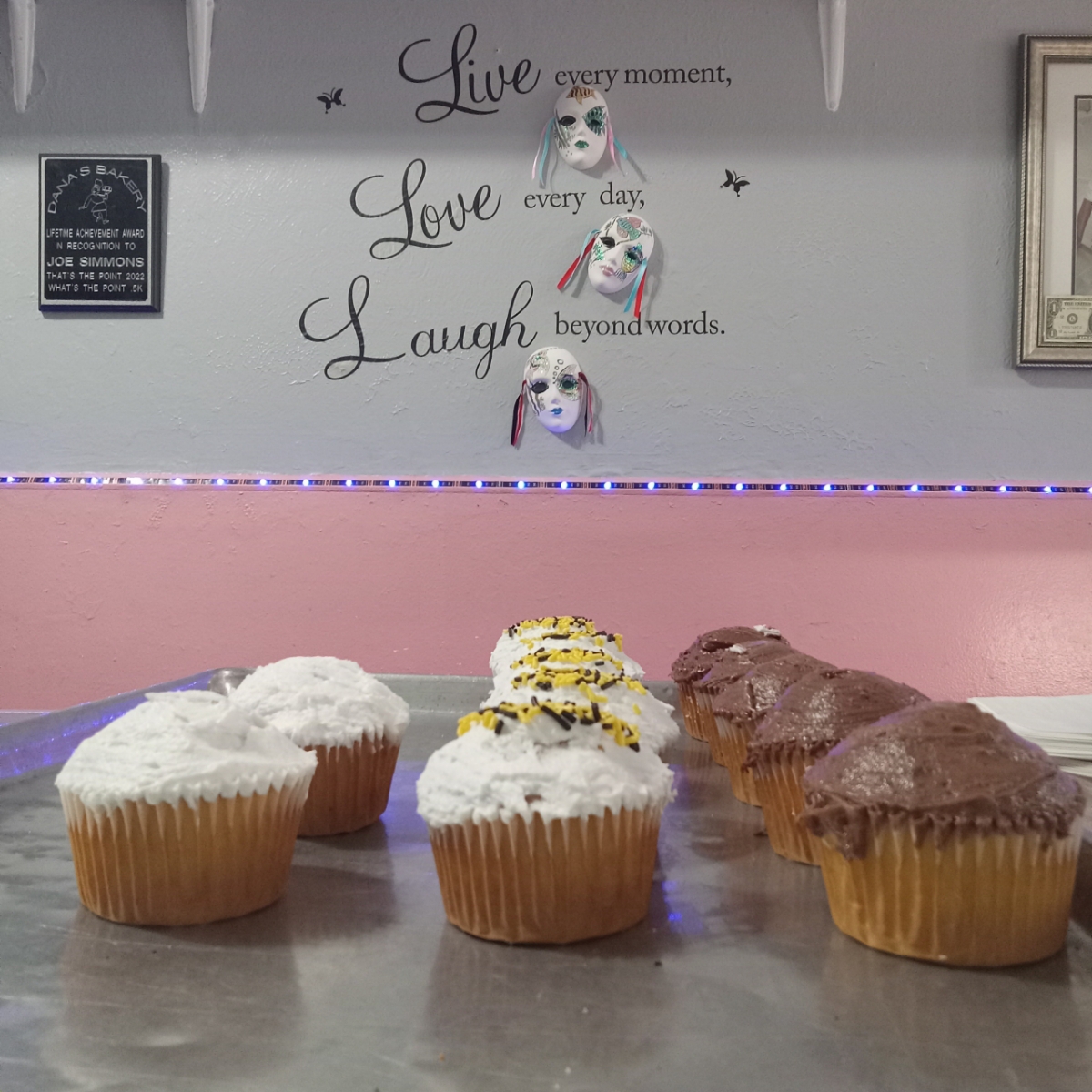 Sandy Boo's Delights at Dana's Bakery in Pittsburgh, PA (6)