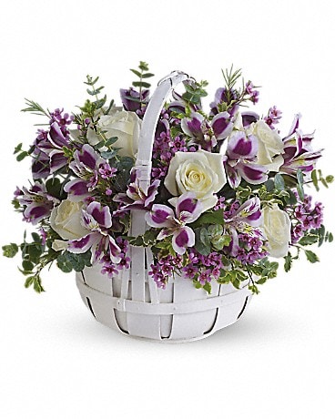 Robbins Village Florist in Greenfield, OH (2)